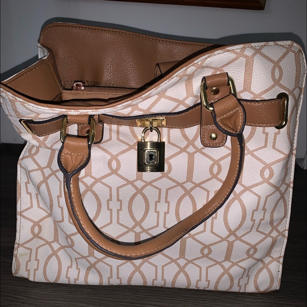 Beautiful Hand Bag